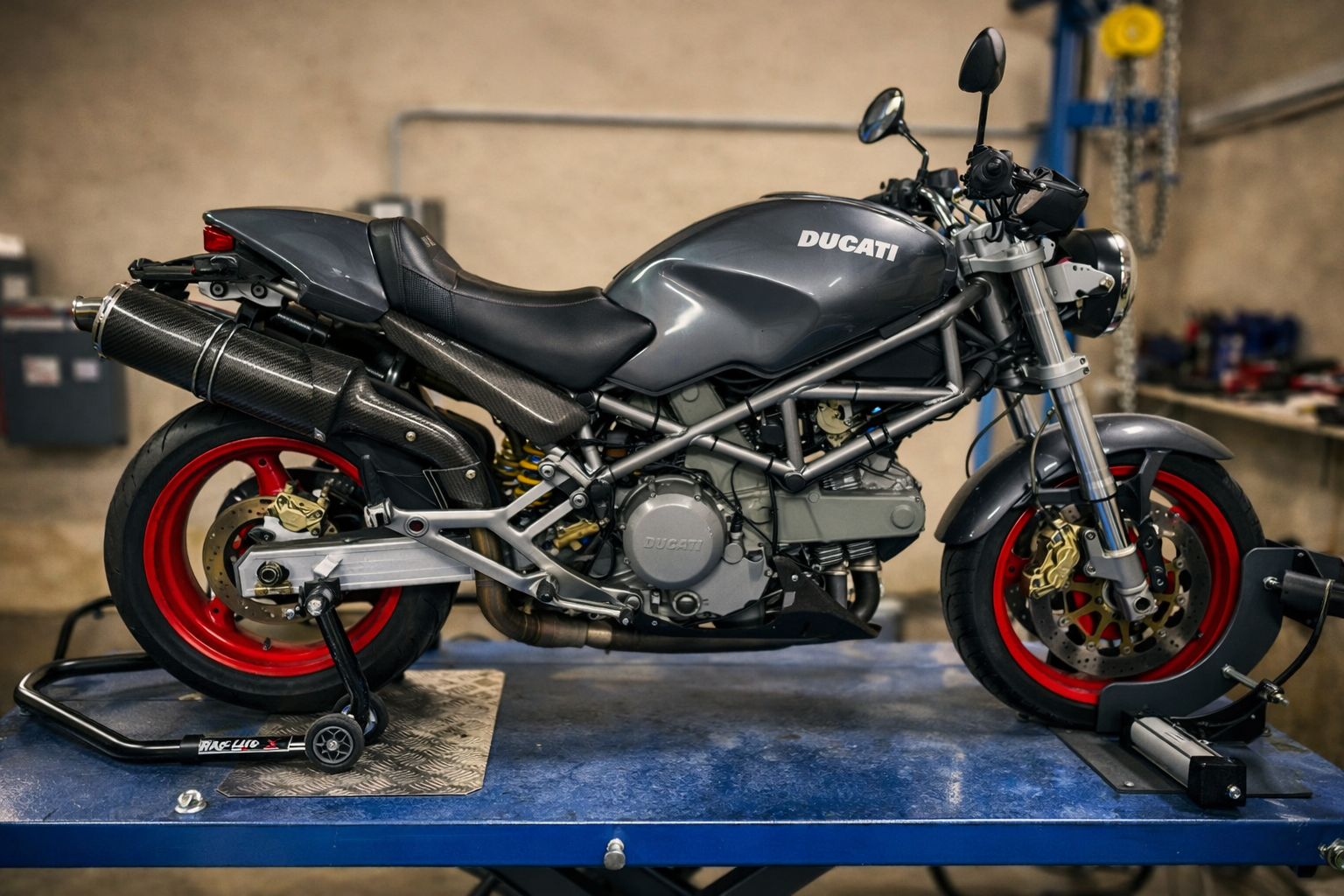 Contrôle technique Ducati dans notre centre agréé à Poitiers